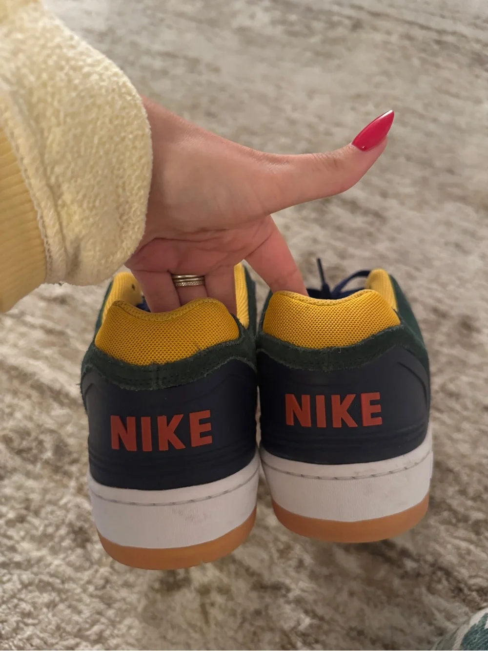 Nike low top